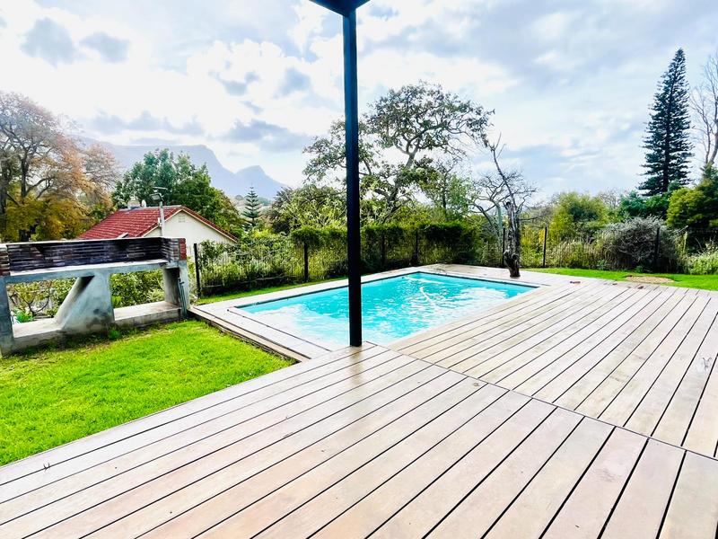 4 Bedroom Property for Sale in Constantia Western Cape